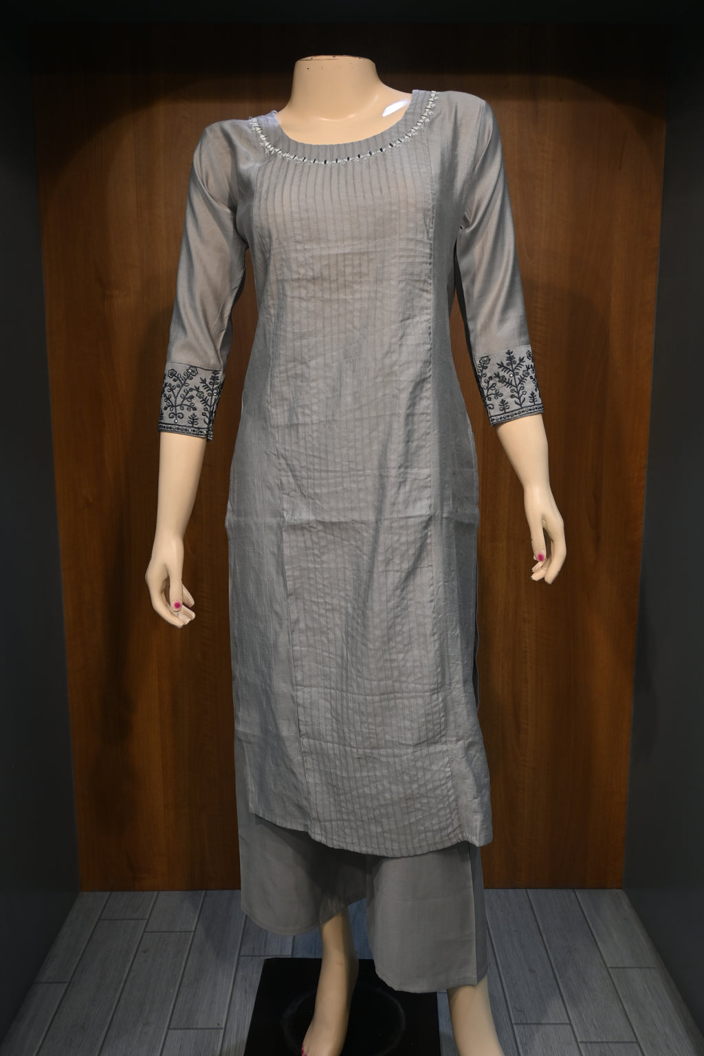 Grey Cotton Kurta Pant Set for Women | Minimal Embroidered Straight Kurta Set