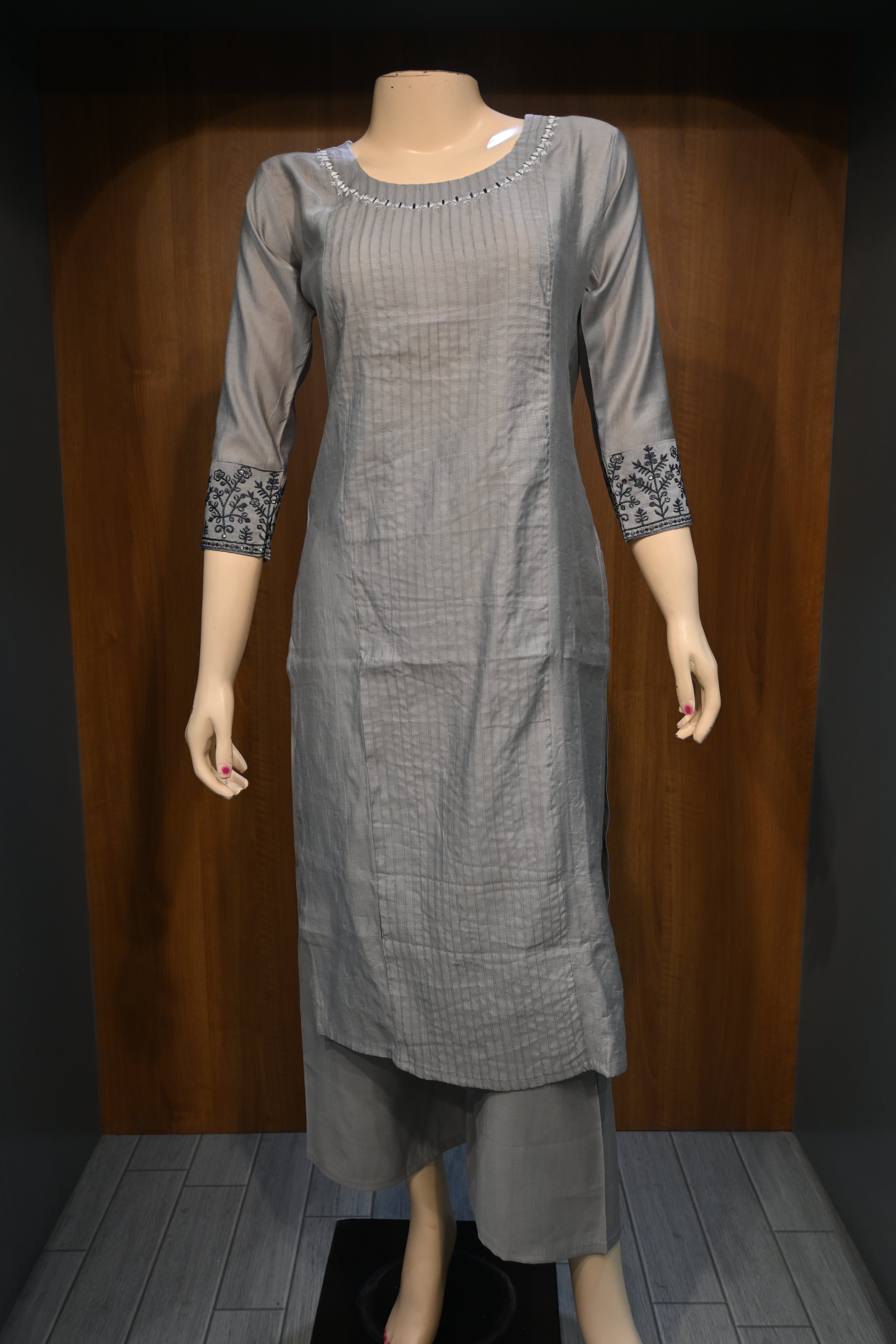 Grey Cotton Kurta Pant Set for Women | Minimal Embroidered Straight Kurta Set