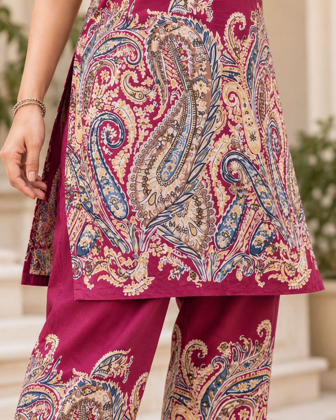Wine Magenta Paisley Printed Sleeveless Kurta Pant Set for Women